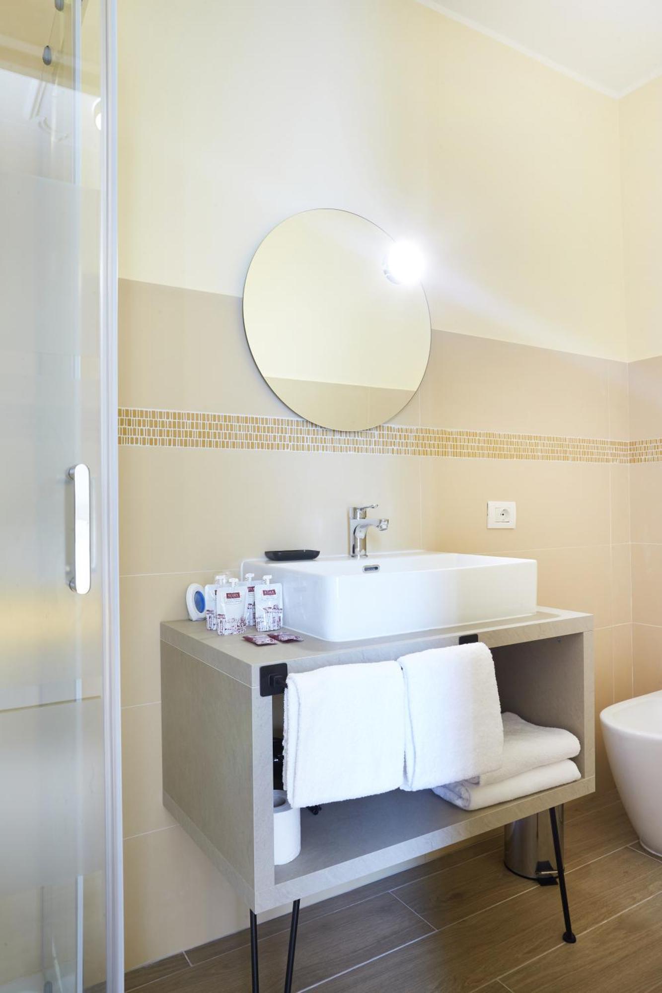 Hotel Reyes Roma Exterior foto