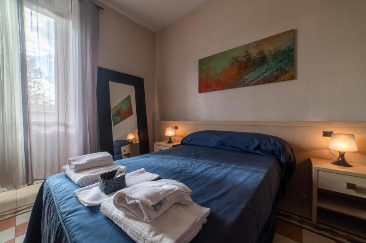 Hotel Reyes Roma Exterior foto