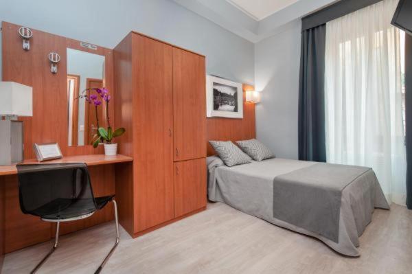 Hotel Reyes Roma Exterior foto
